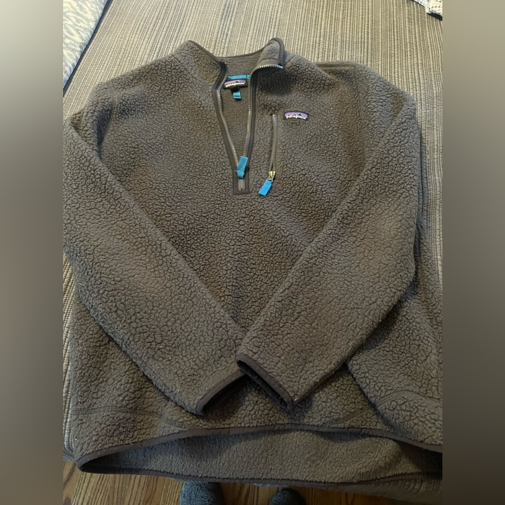 Patagonia men’s pullover size L